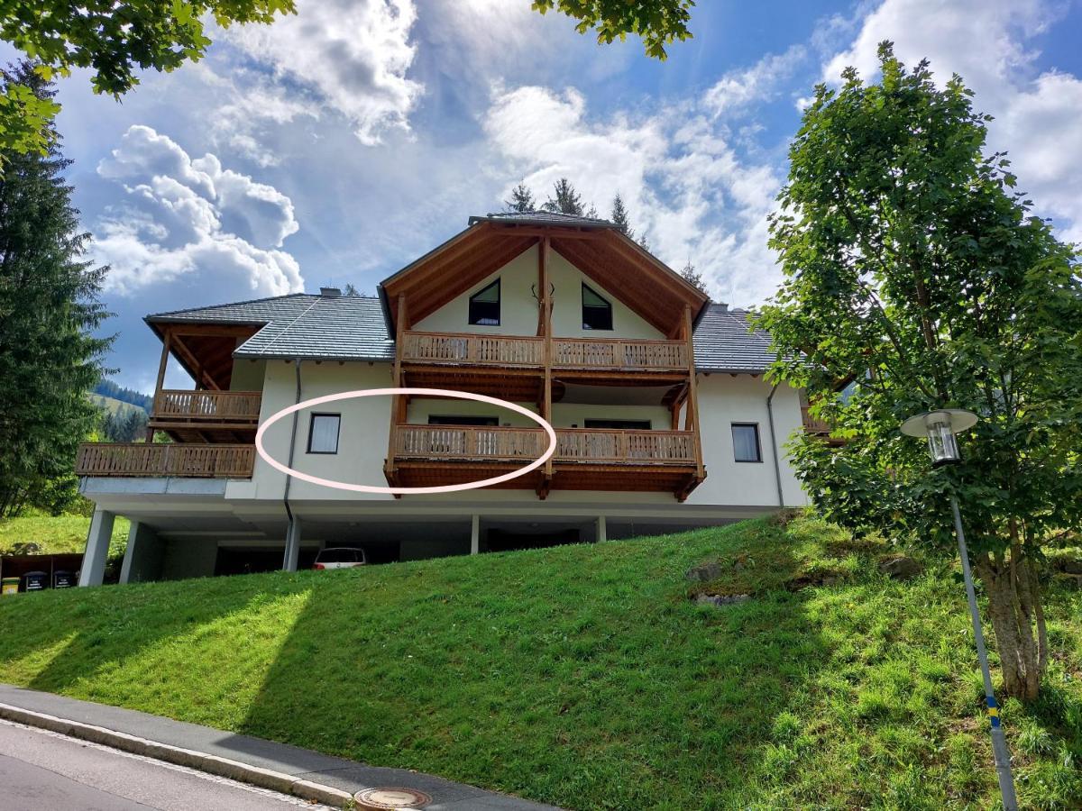 Alpenflair - Charming Ski-To-Door Apartment Bad Kleinkirchheim Buitenkant foto