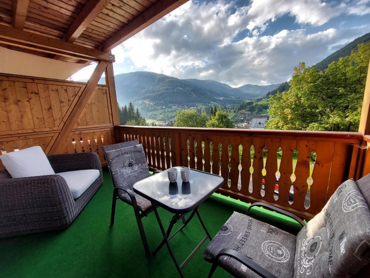 Alpenflair - Charming Ski-To-Door Apartment Bad Kleinkirchheim Buitenkant foto